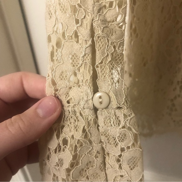 NWT Adrienne Vittadini Tan Lace Bell Sleeve Top Women’s Size S - Picture 5 of 13